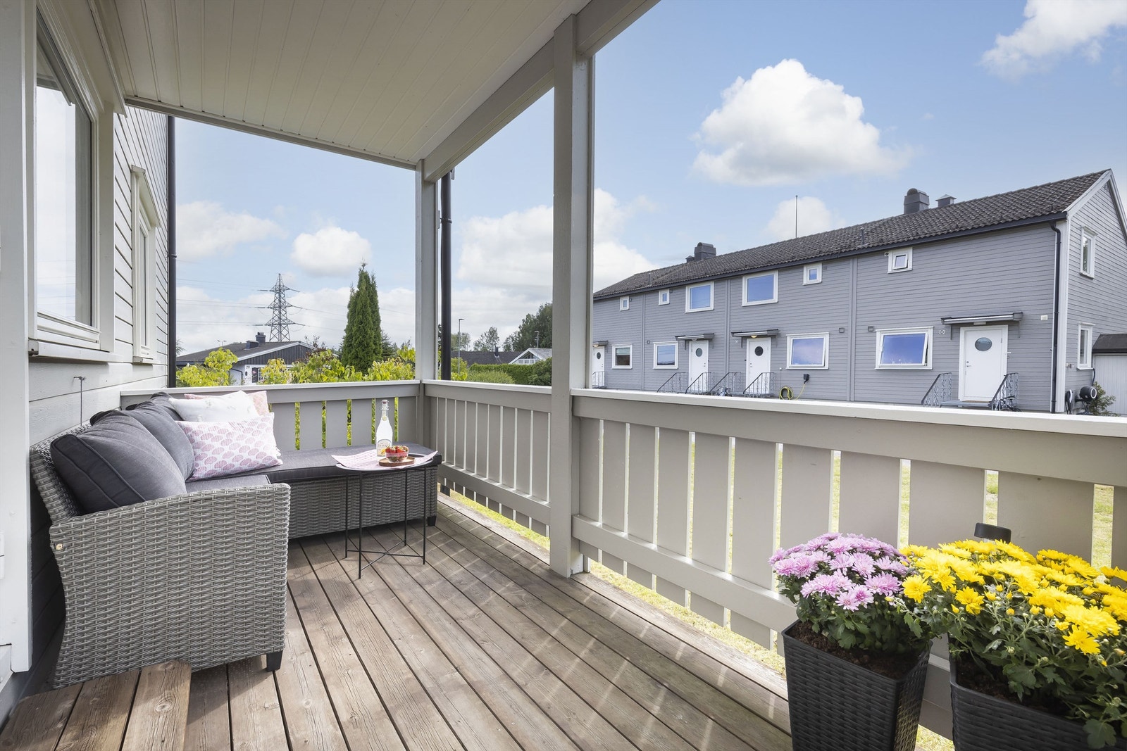 Lys og tiltalende 2-roms leilighet i 1.etg. med solrik uteplass! Galleribilde