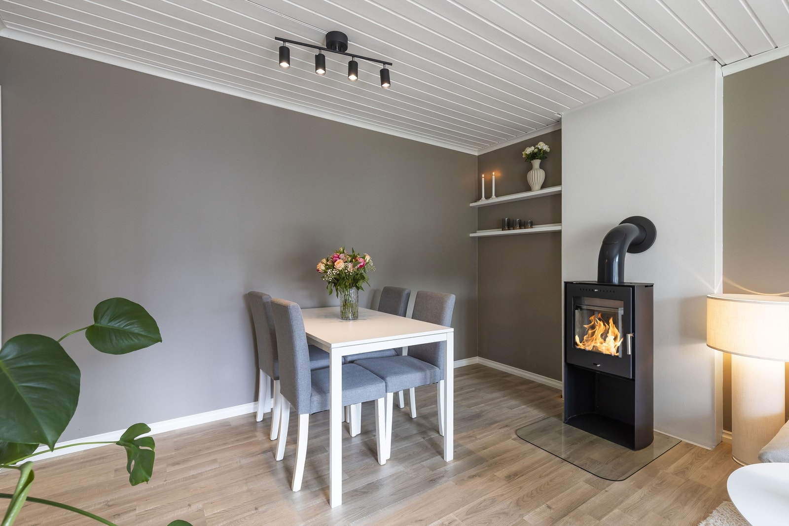 Plass til spisestue Galleribilde