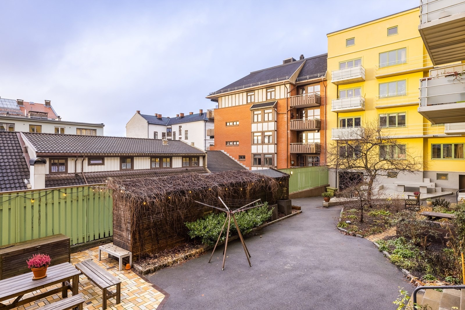 Plante-kasser og egen hagegruppe. Galleribilde