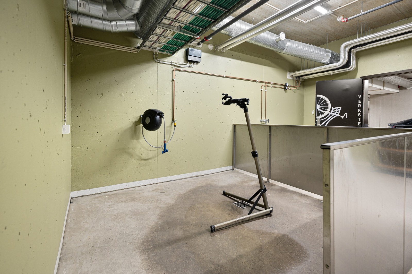 Sykkelverksted for beboerne. Galleribilde