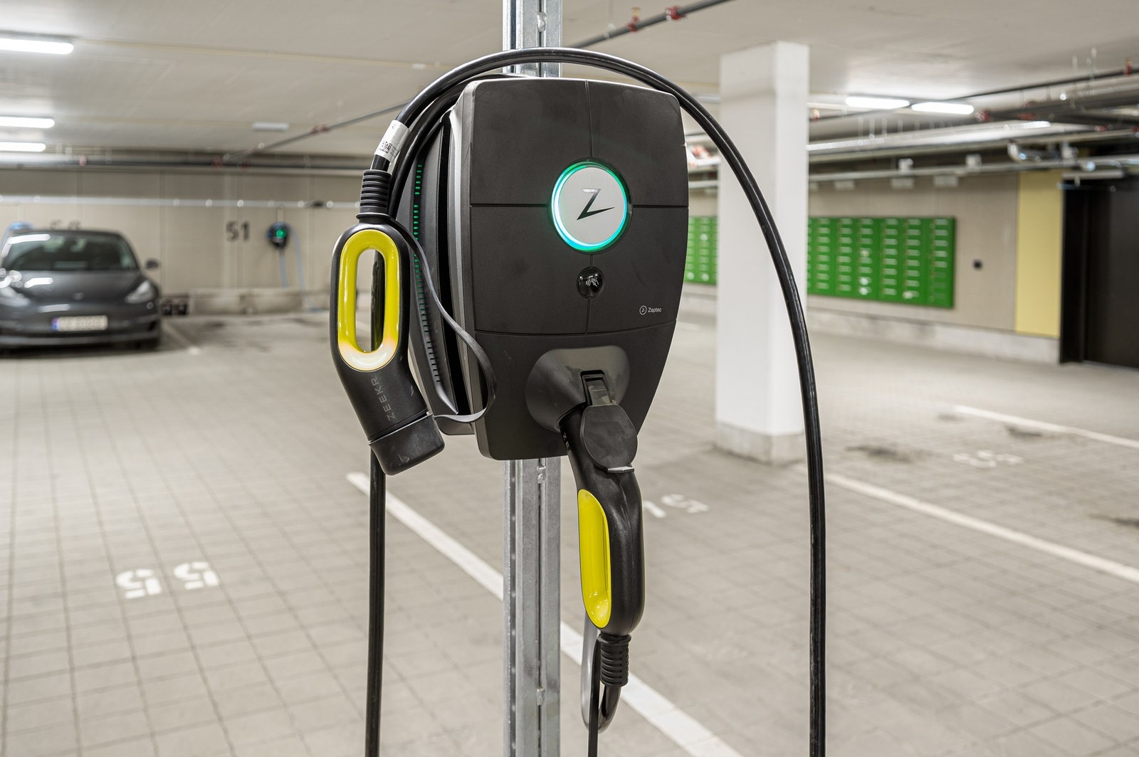 Det er opplegg for elbil-lader. Galleribilde