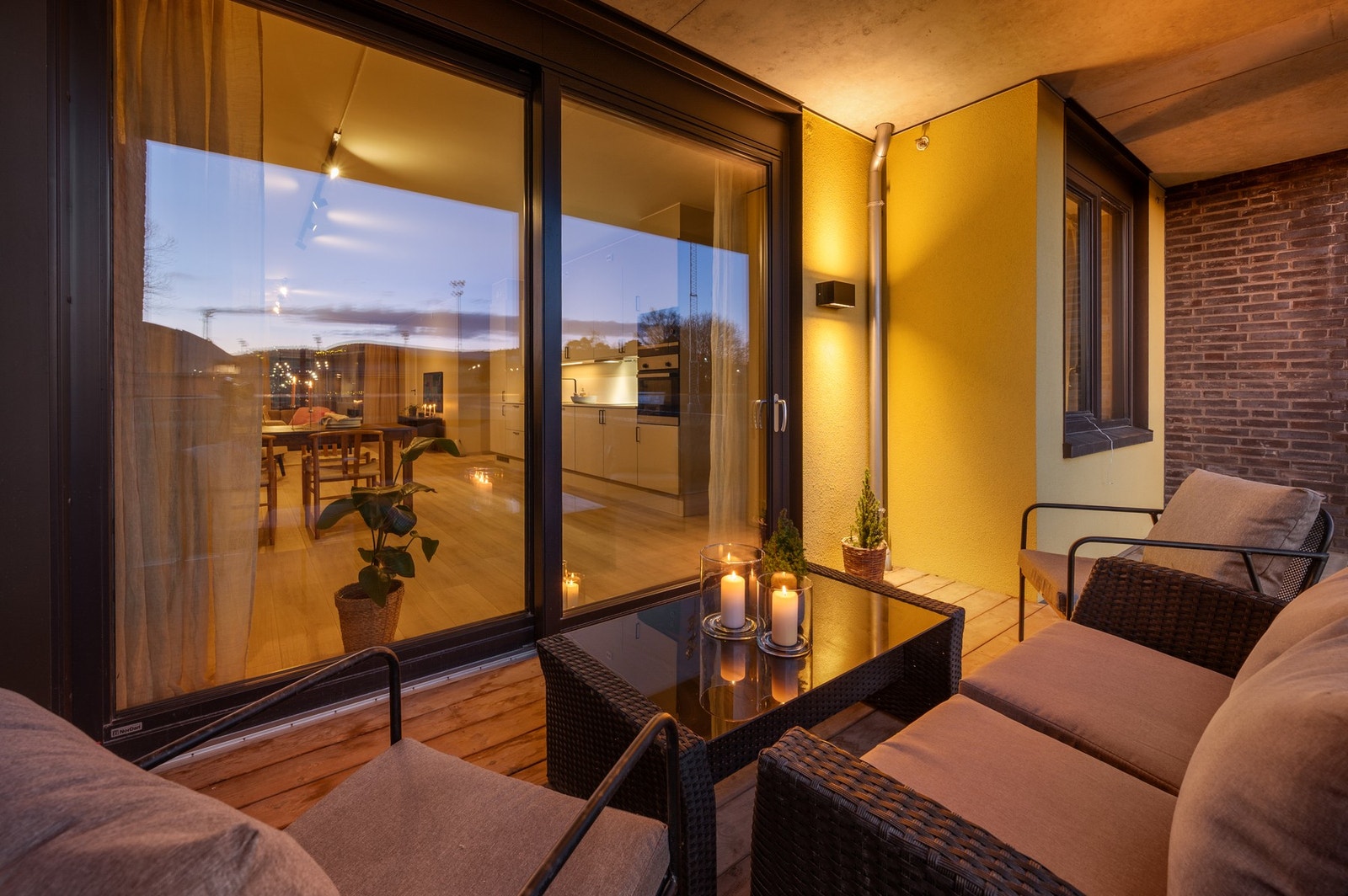 Leiligheten har en ypperlig beliggenhet i 2.etasje med tidsriktige og fine materialvalg. Galleribilde