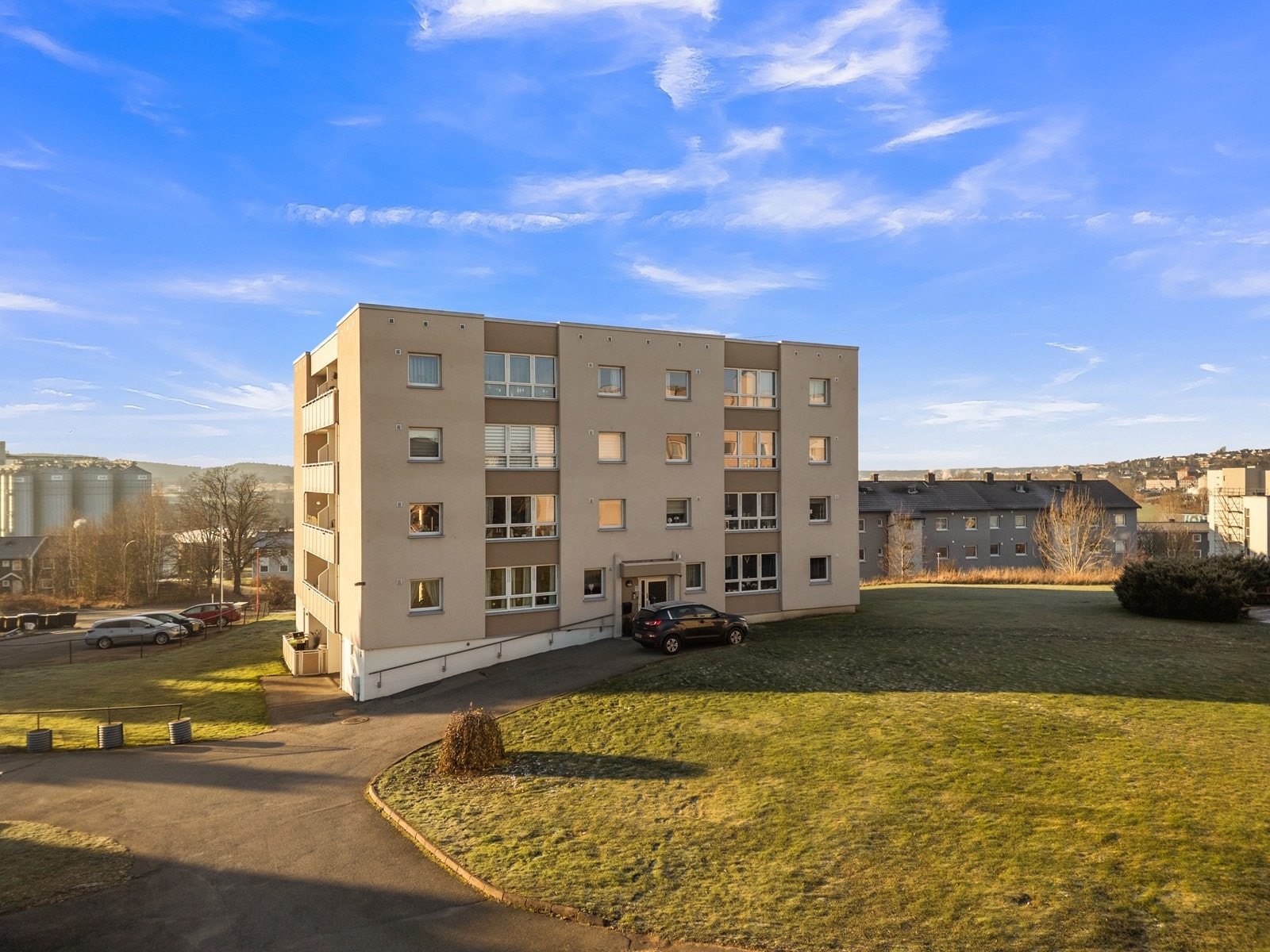 Fasade med felles inngangsdør Galleribilde