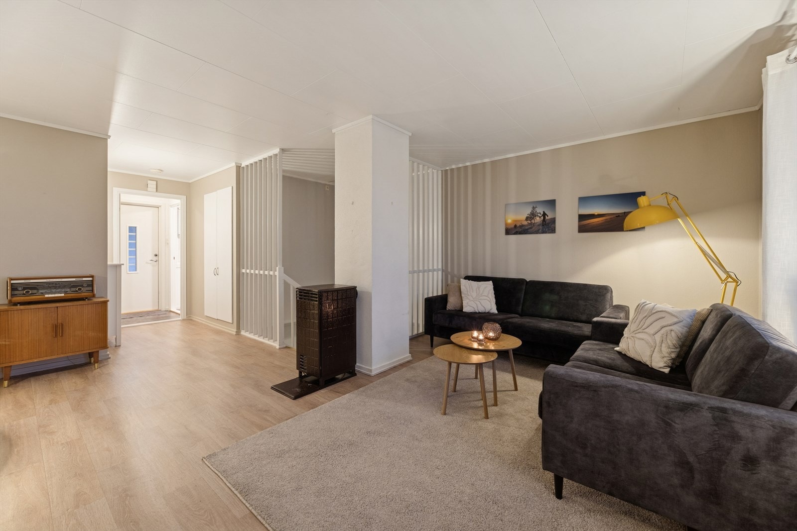 Stuen er boligens naturlige samlingspunkt. Galleribilde