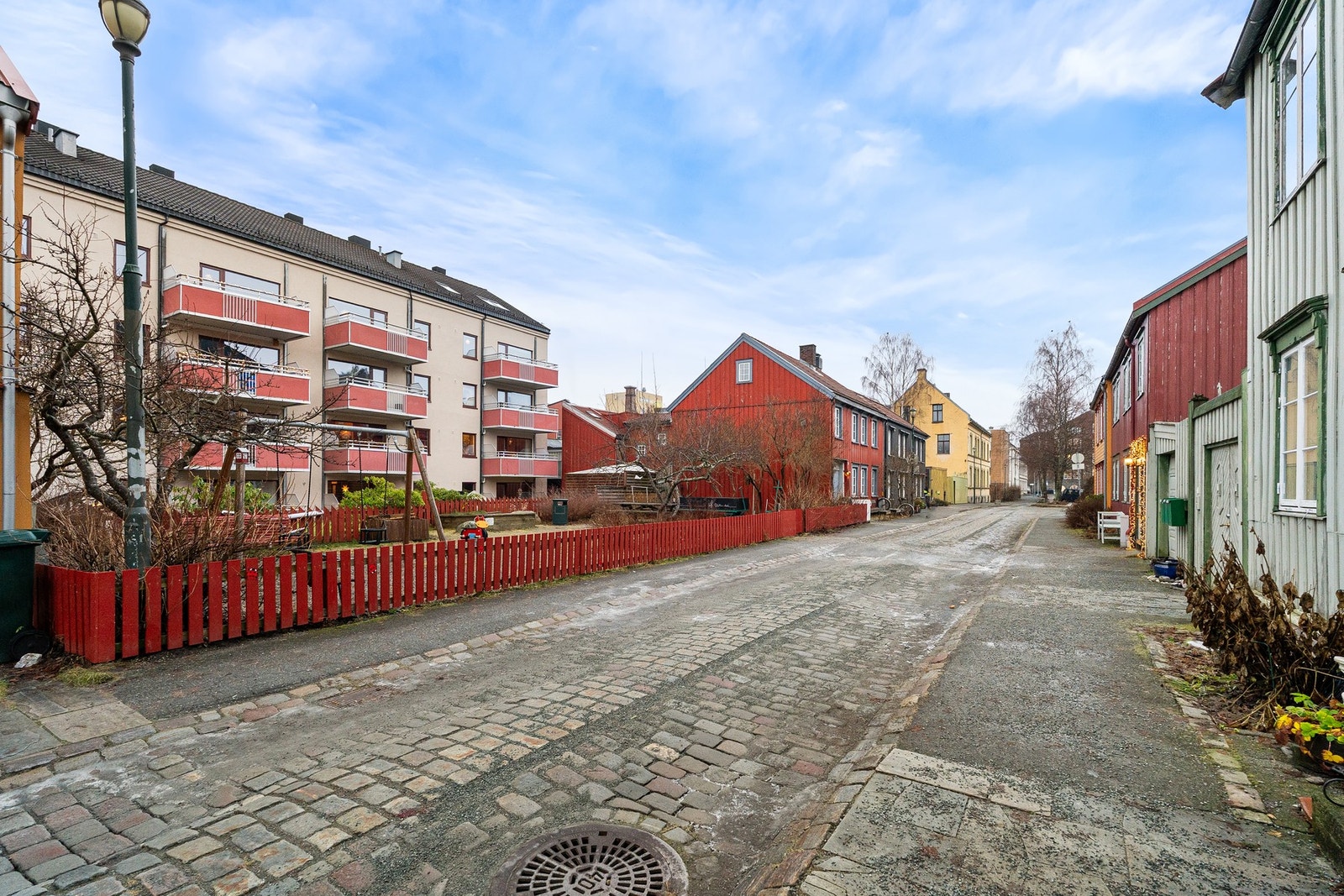 Vakre Skolegata midt i hjertet av Ila som nærmeste nabo! Foto: Krokstad & Nervik. Galleribilde