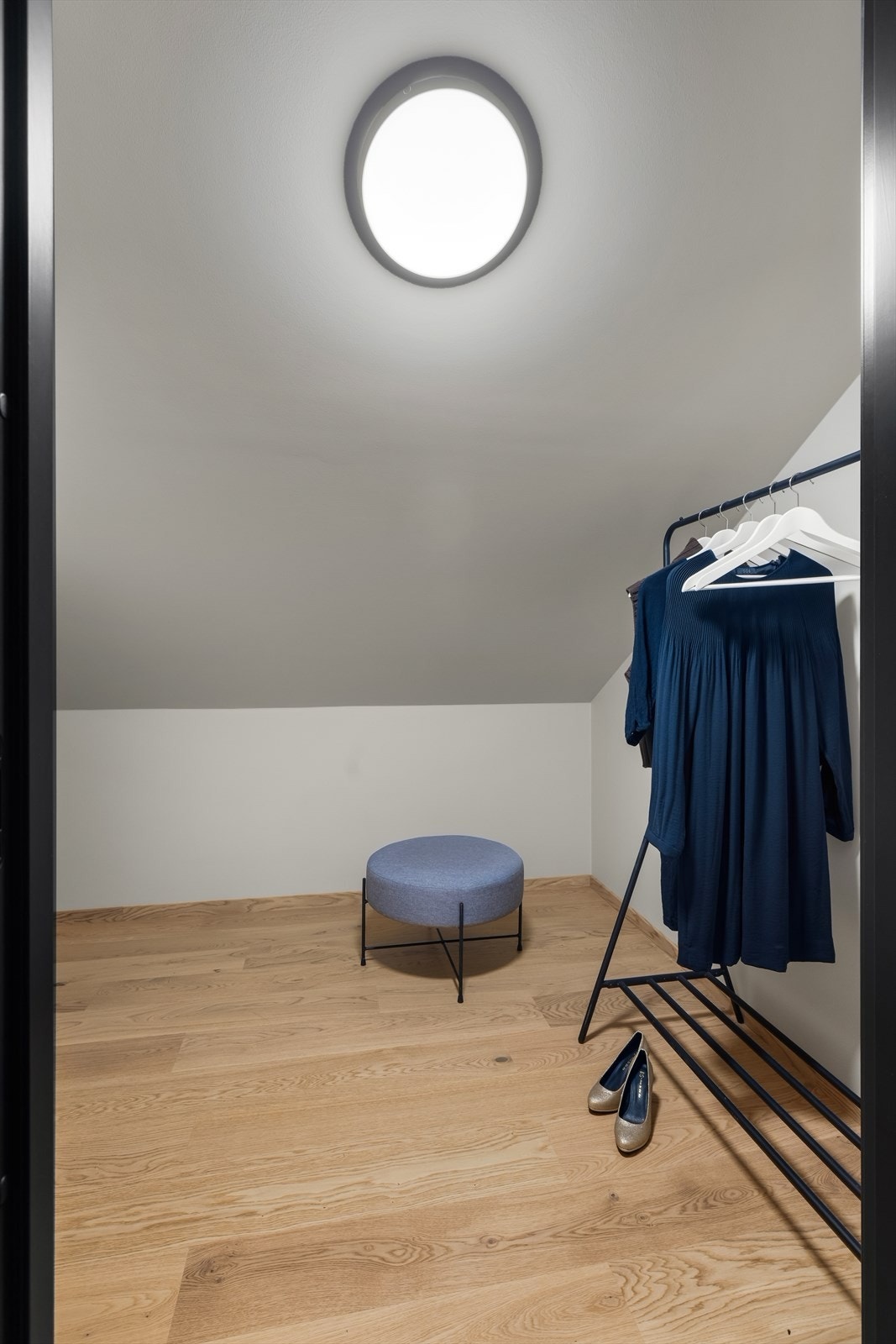 Garderobe / bod Galleribilde