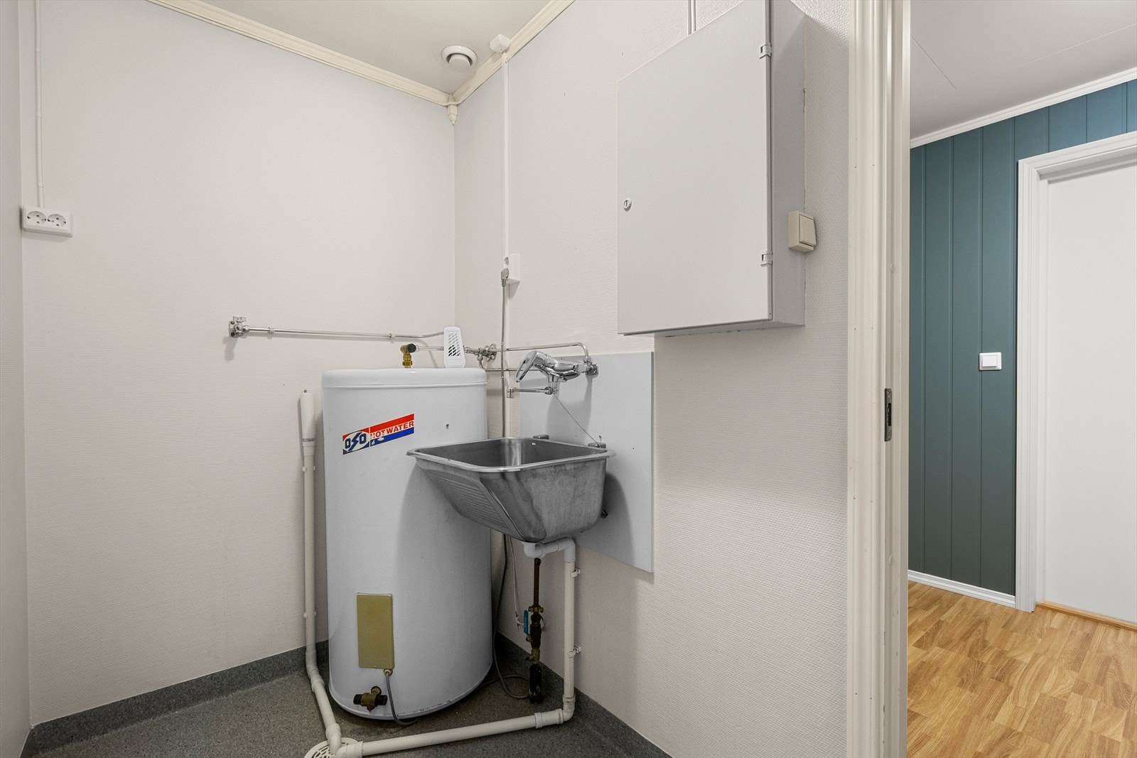 Vaskerom Galleribilde