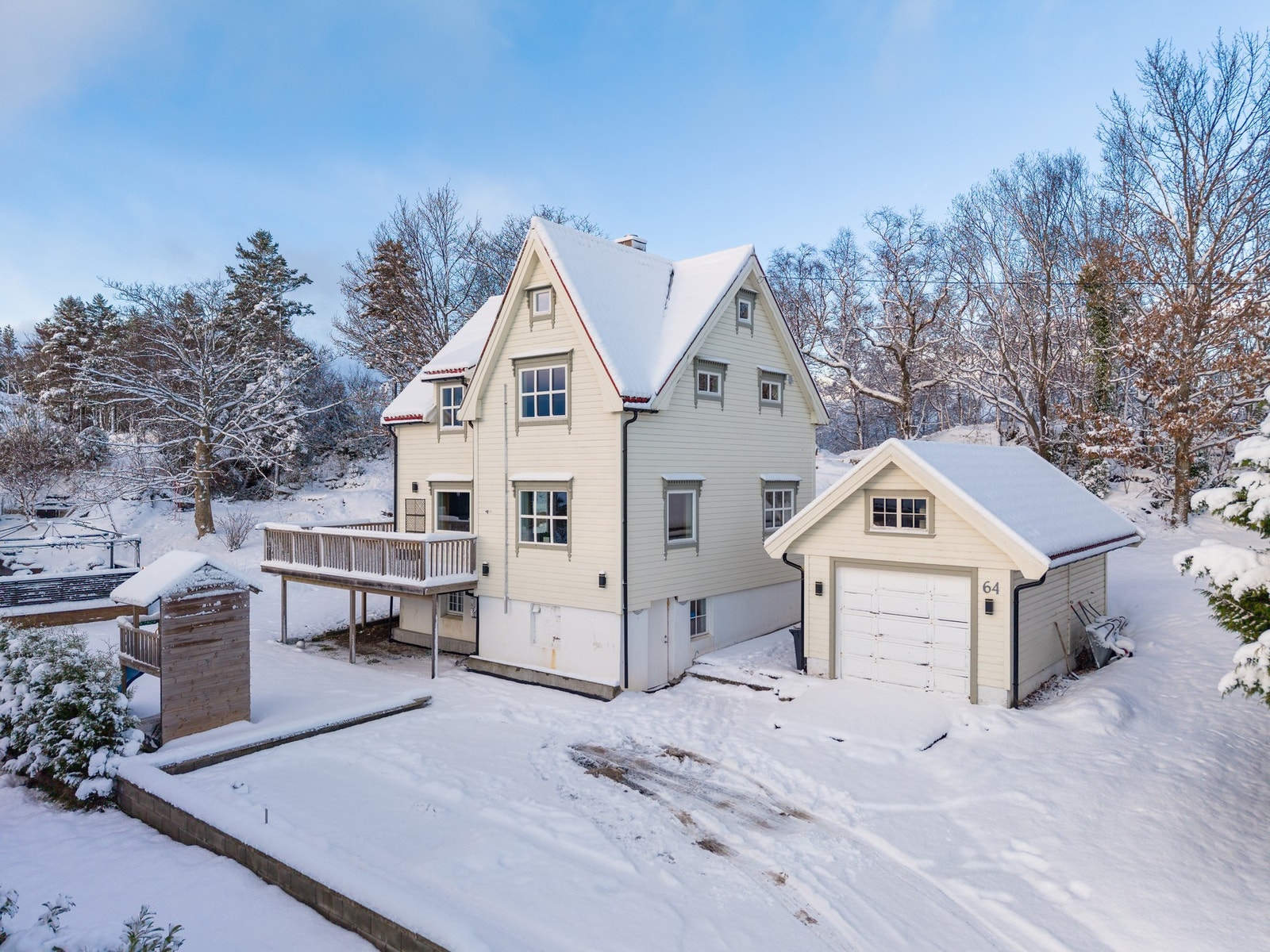 Eiendomsmegler1 v/Ole-Marius Heggstad presenterer Slinningsvegen 74 - En innholdsrik enebolig med garasje | Foto: Viking Media Galleribilde