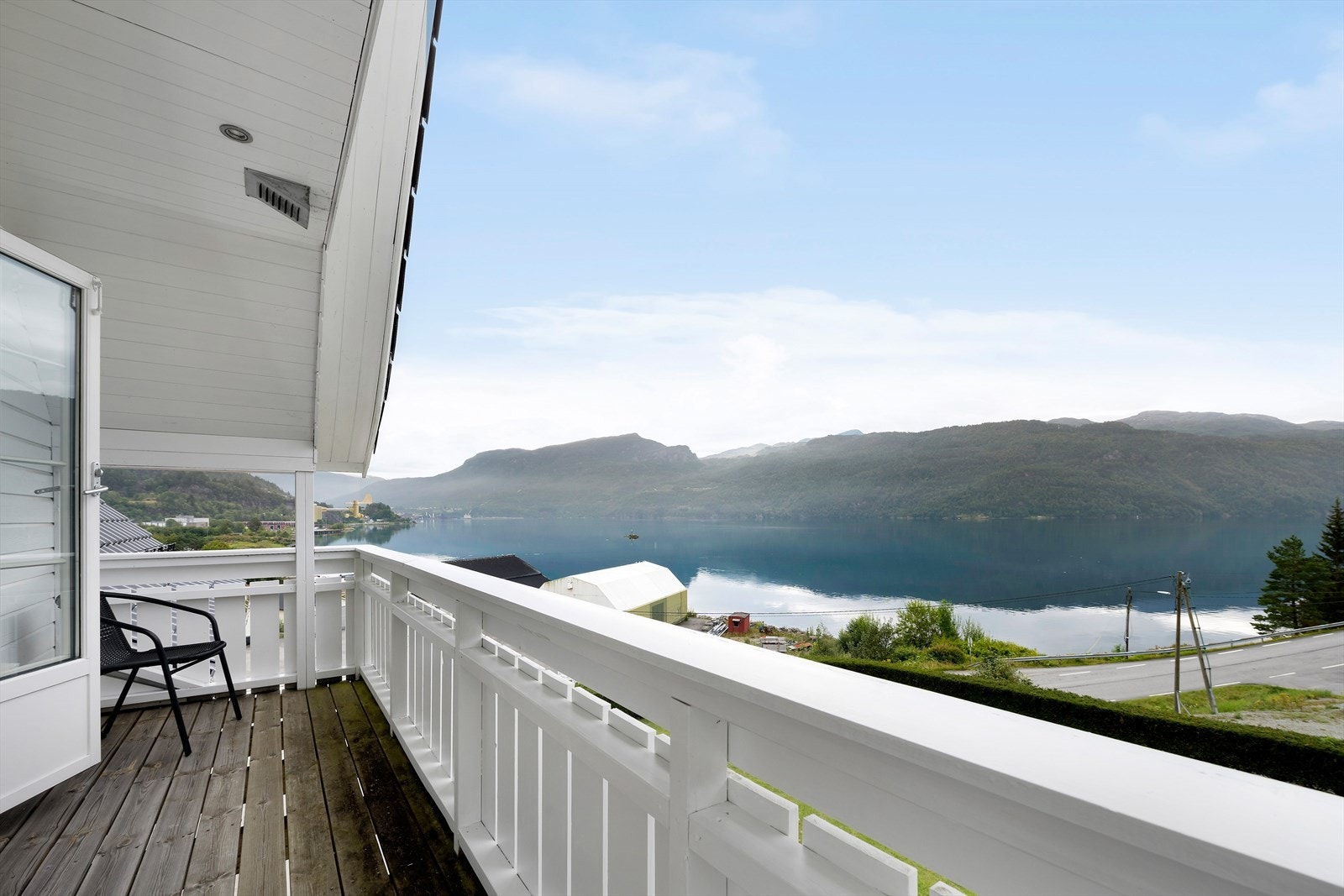 Utsikt fra balkong 2. etasje Galleribilde