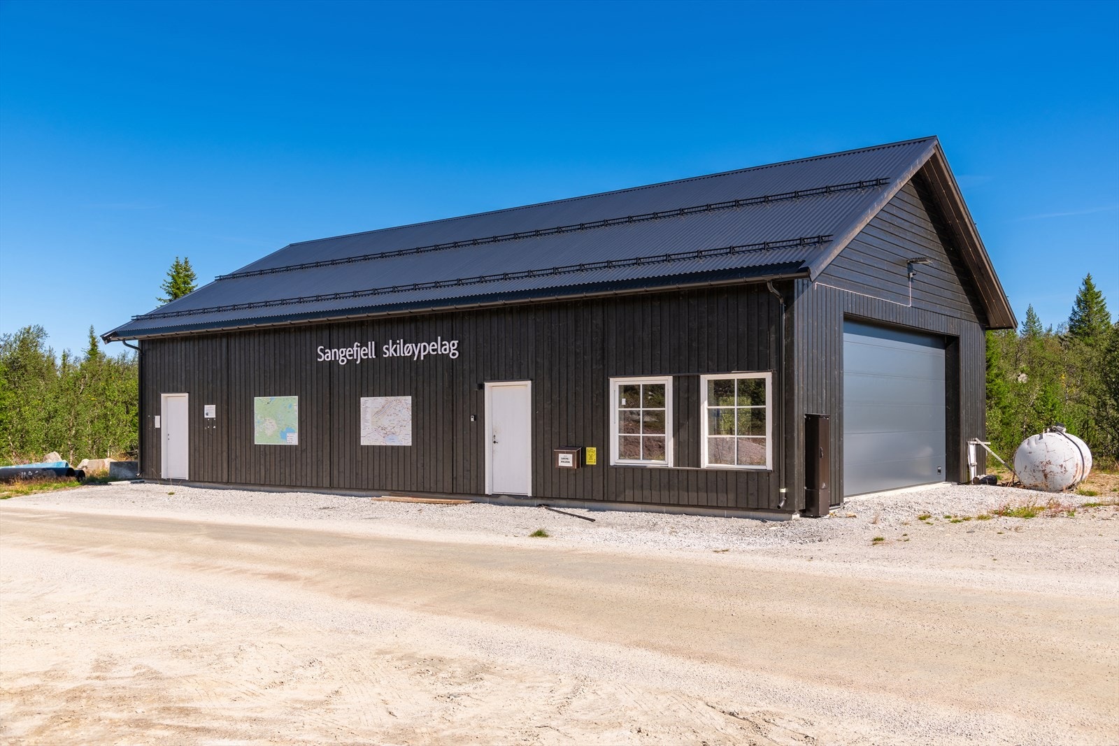 Skiløypelagets garasje på Sangefjell Galleribilde