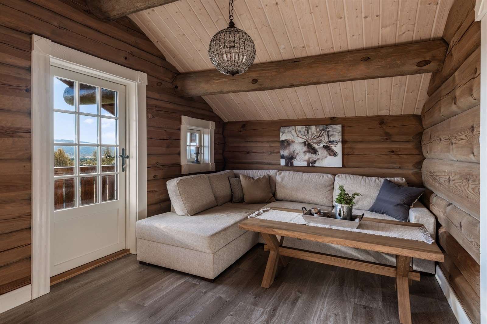 Loftstue som egner seg godt når man er mange på hytta. Galleribilde