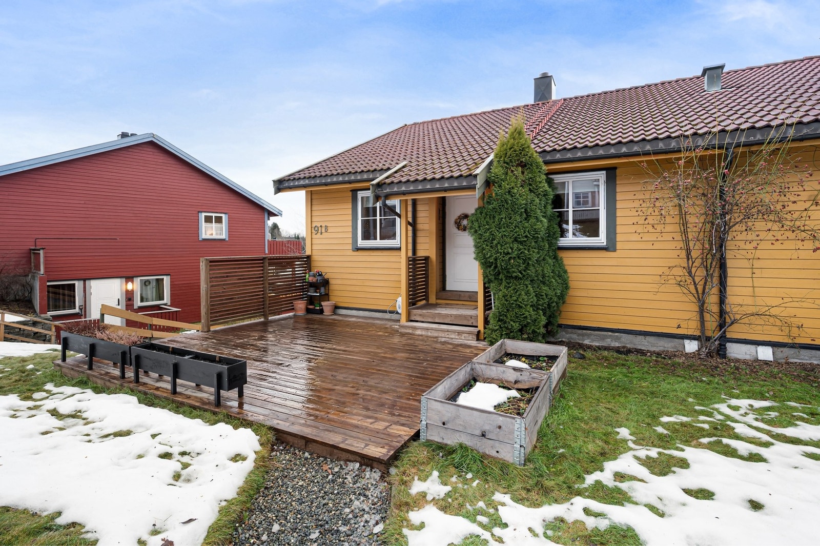 Fasade. Byggeår er 1995. Galleribilde