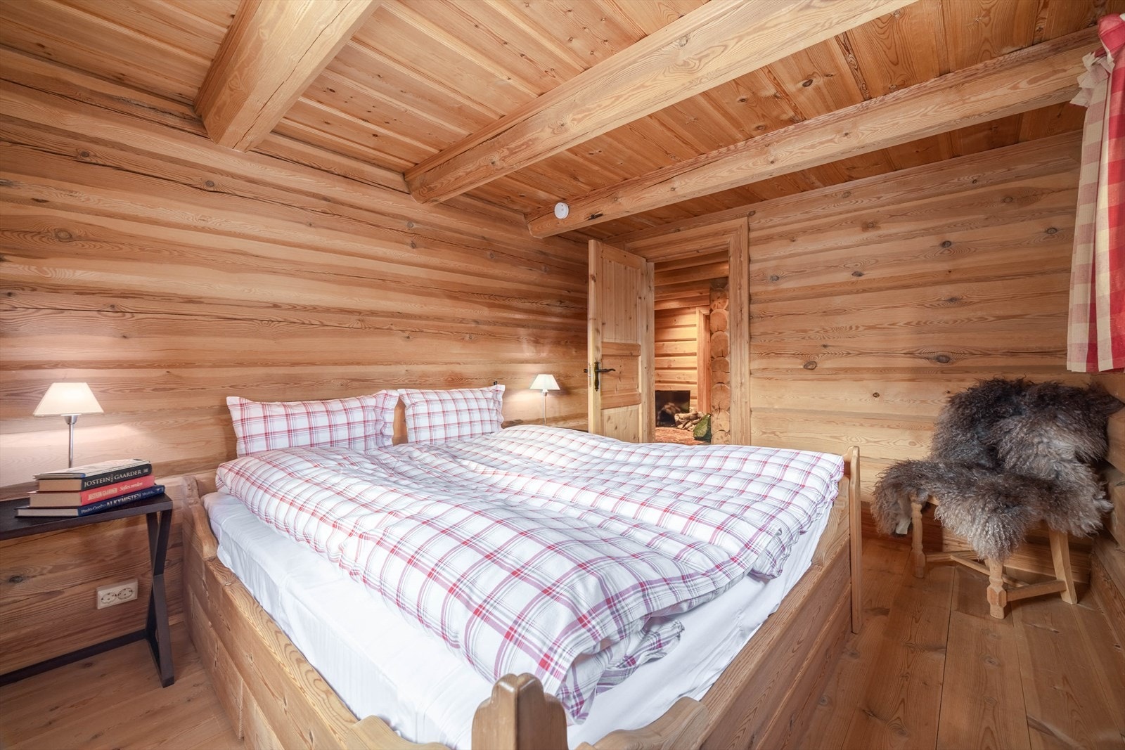 Delikat soverom i hovedetasjen. Galleribilde