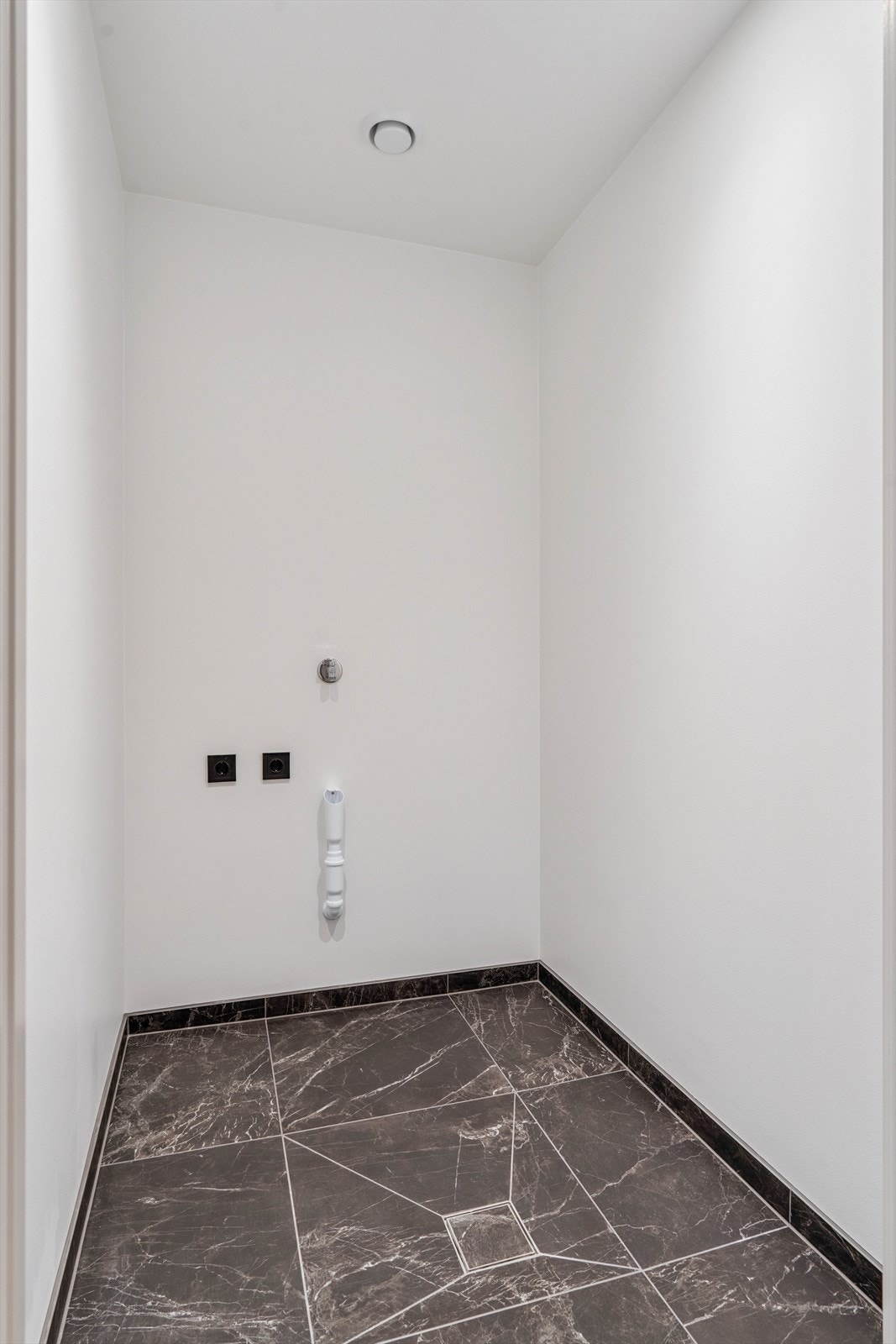 Vaskerom Galleribilde