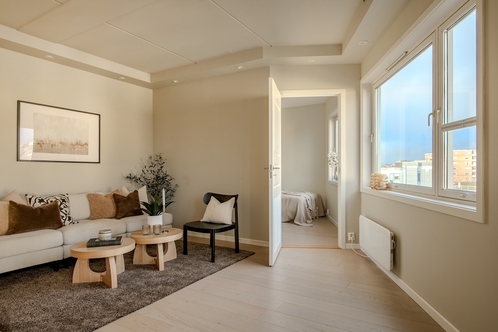 Romslig og åpen bolig. Galleribilde