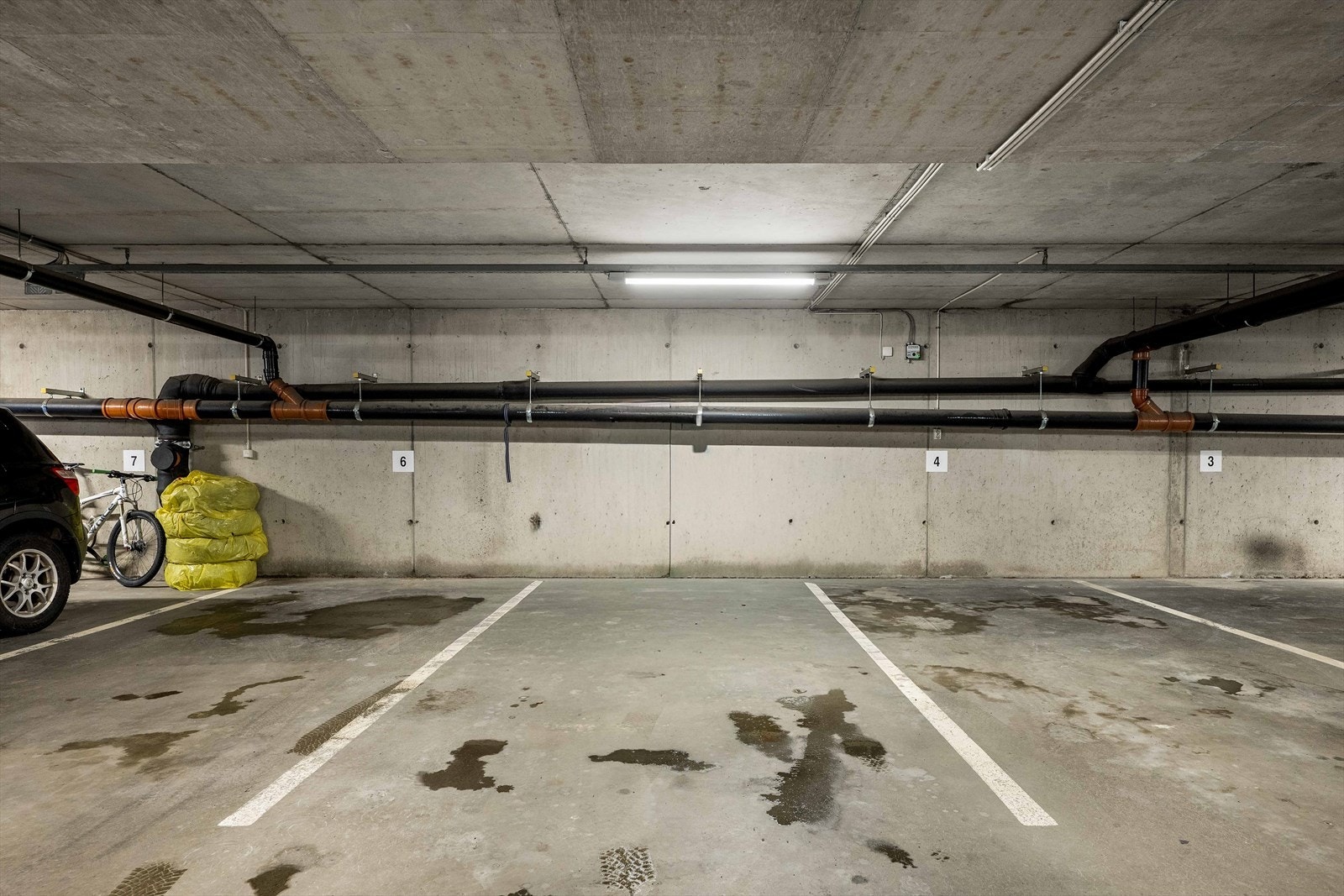 Leiligheten disponerer en garasjeplass i felles garasjeanlegg. Galleribilde