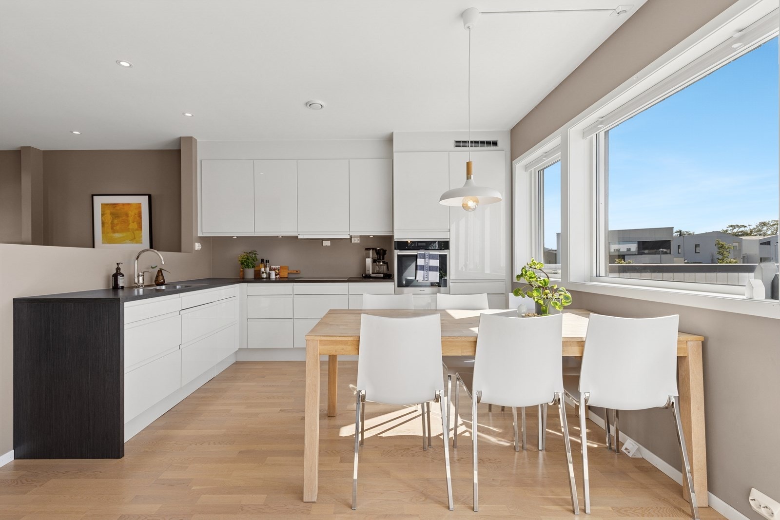 2. etg: Kjøkken Galleribilde