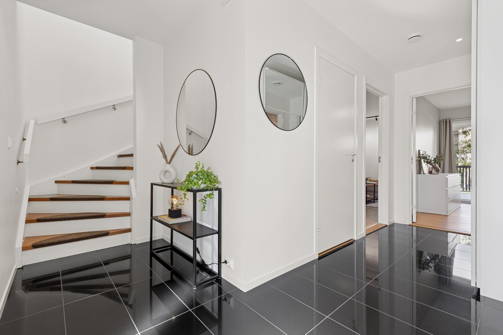 1. etg: Entrè Galleribilde