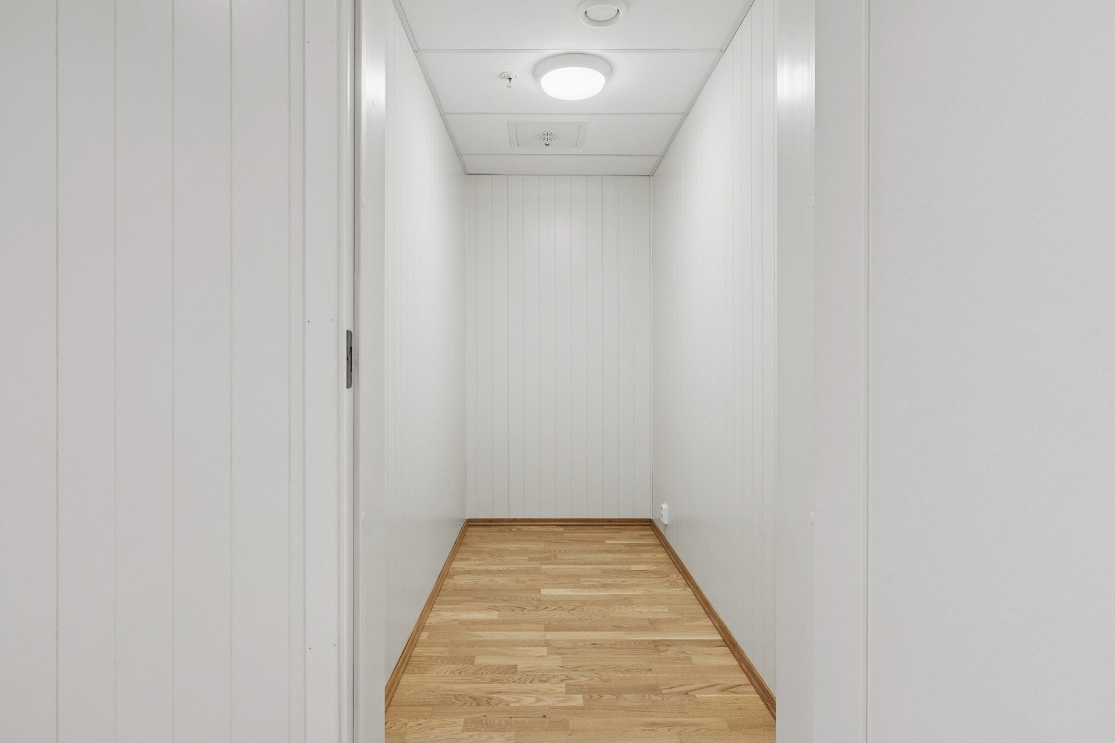 Innvendig bod. Galleribilde