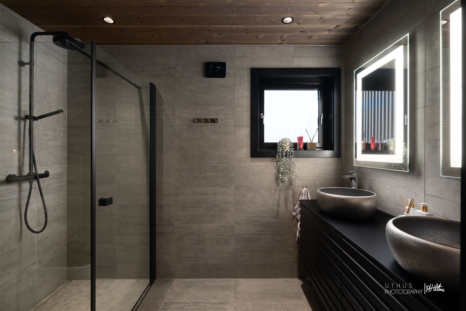 Bad nede Galleribilde