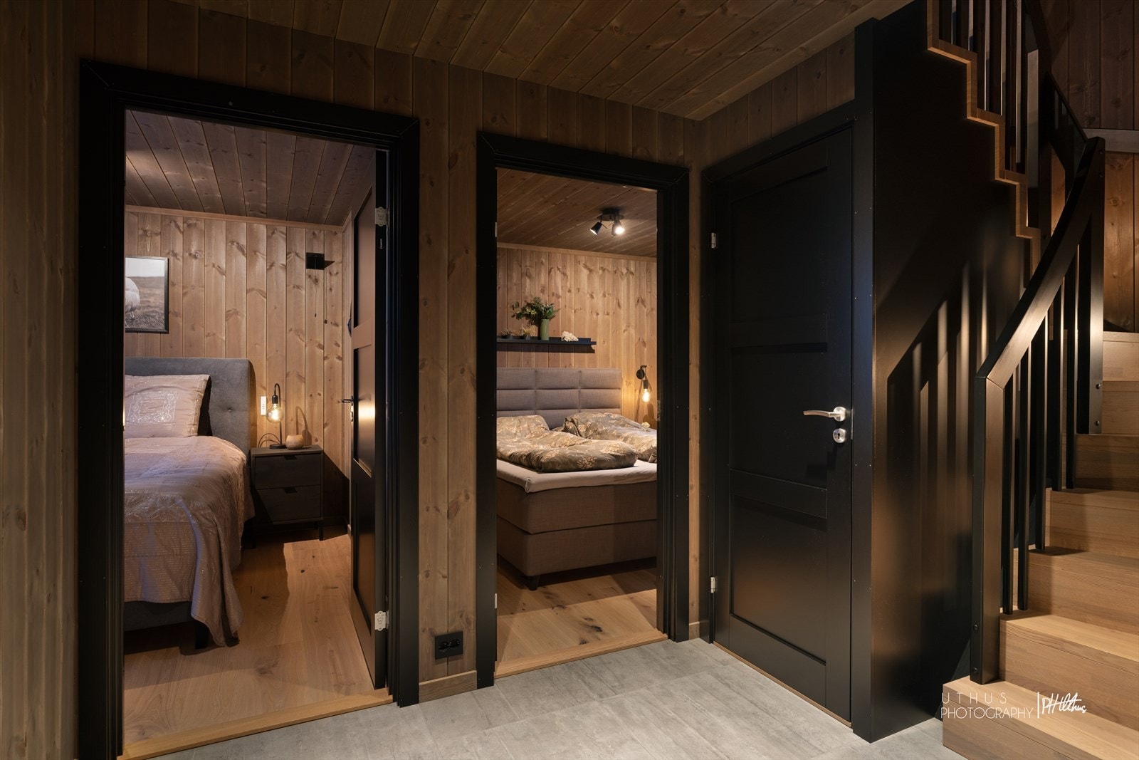 Trapperom, bod under trappen Galleribilde