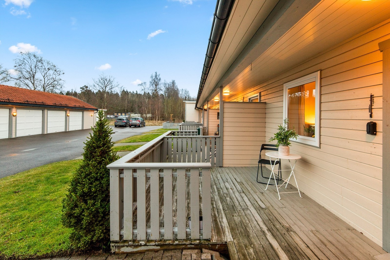 Terrasse mot øst Galleribilde