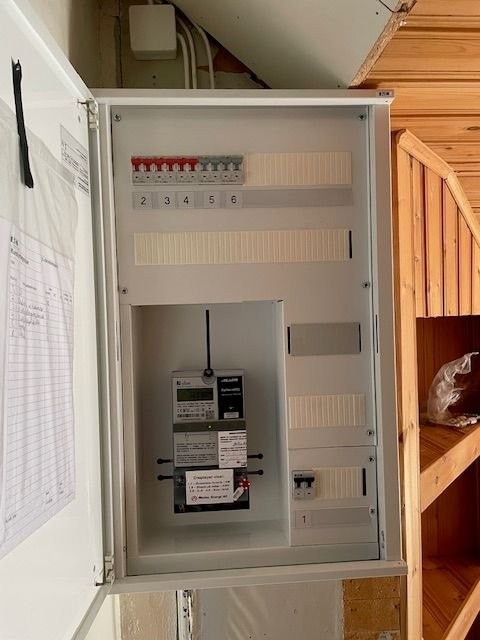 Nytt sikringsskap, montert september 2025 samtidig som anlegget ble godkjent. Galleribilde