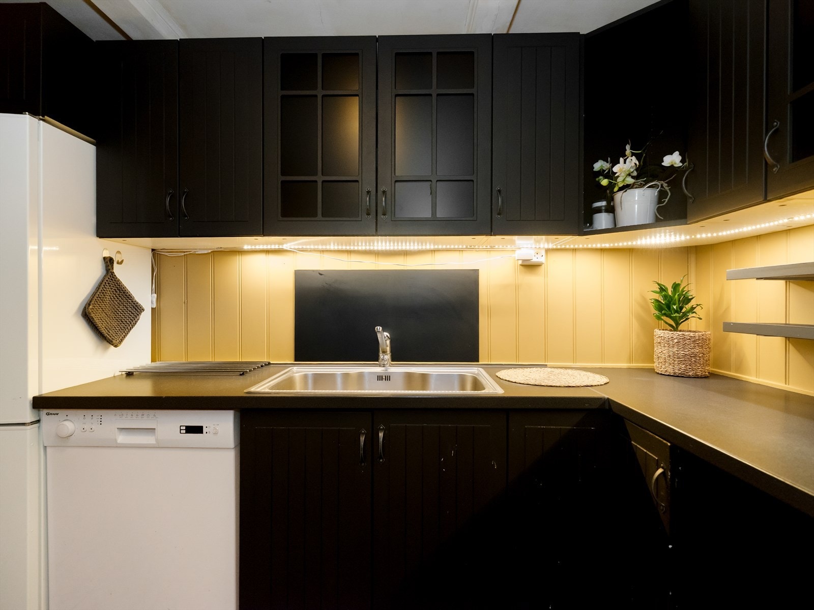 Heimdal Eiendomsmegling v/Vegard Melås Jørgensen ønsker velkommen til Skåveien 8 Galleribilde