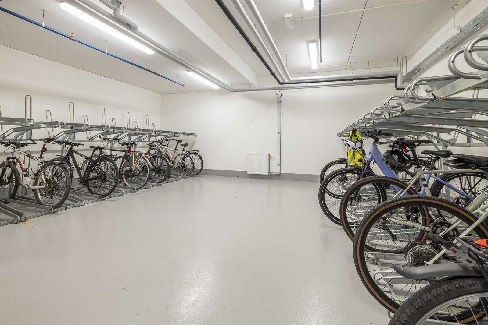 Borettslaget har også en felles sykkelbod til beboerne. Galleribilde