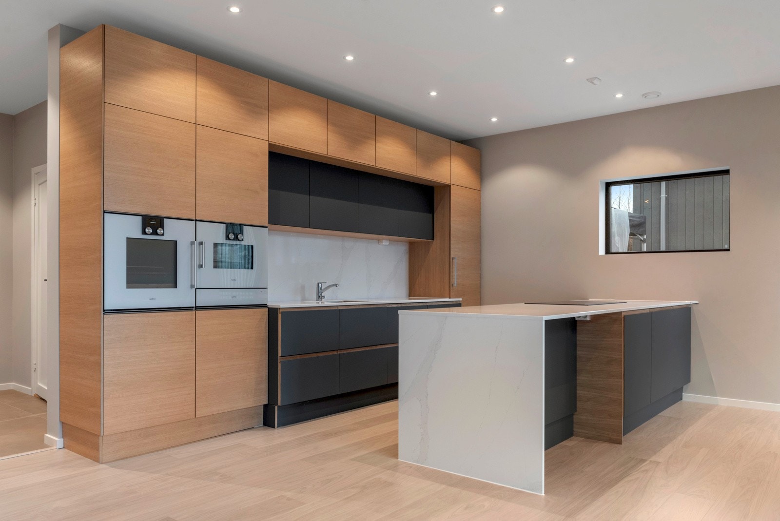 Ekslusivt kjøkken fra JKE Design. Galleribilde