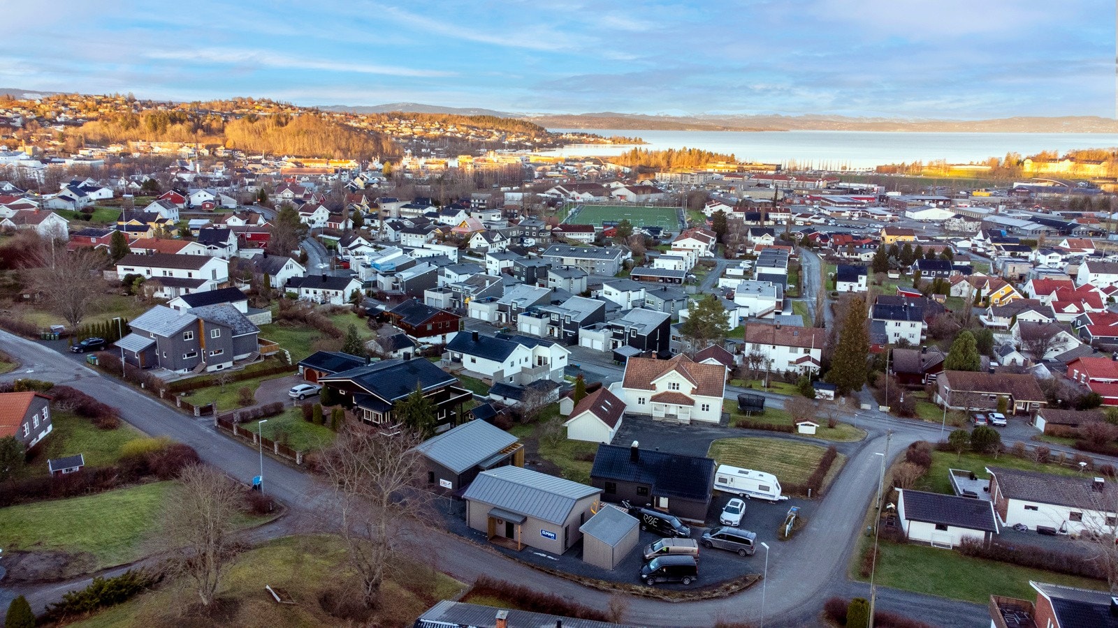 Boligene ligger fint til på Bruborg med gode solforhold. Galleribilde