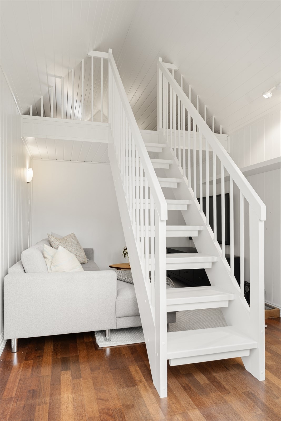 Det er montert ny trapp til hemsen i 2021 Galleribilde