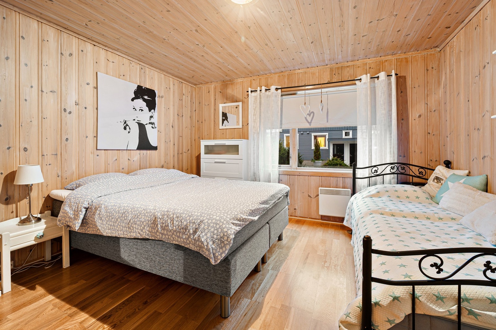 Stort soverom. Galleribilde