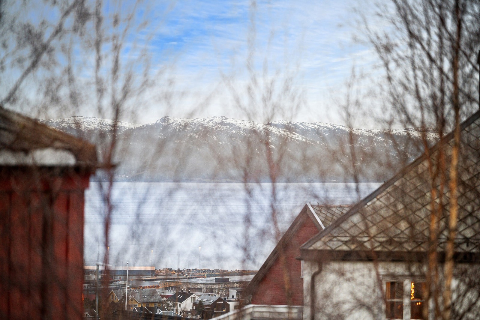 Fra denne balkongen har man best utsikt mot fjorden. Galleribilde