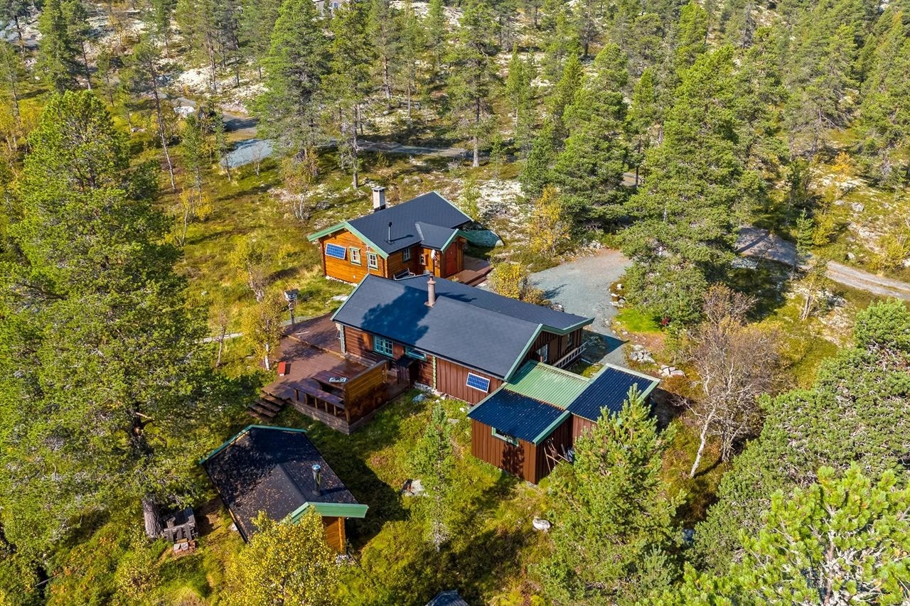 Innholdsrikt og koselig hyttetun i flott fjellandskap Galleribilde