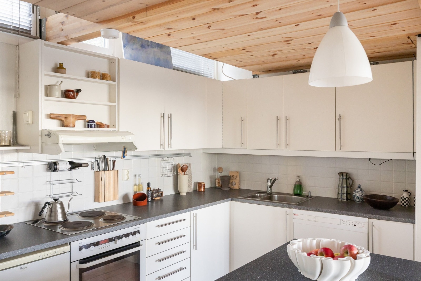 fra stue mot kjøkken, mot sør øst Galleribilde