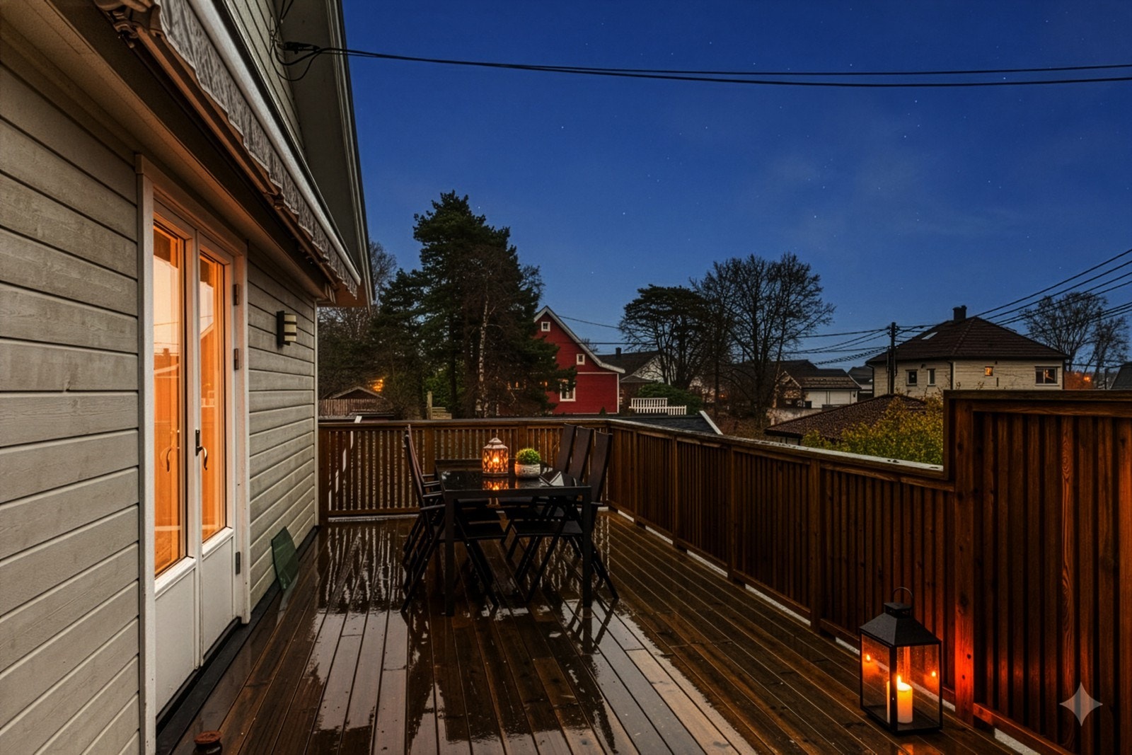 Veranda med relativt lite innsyn og gode solforhold Galleribilde