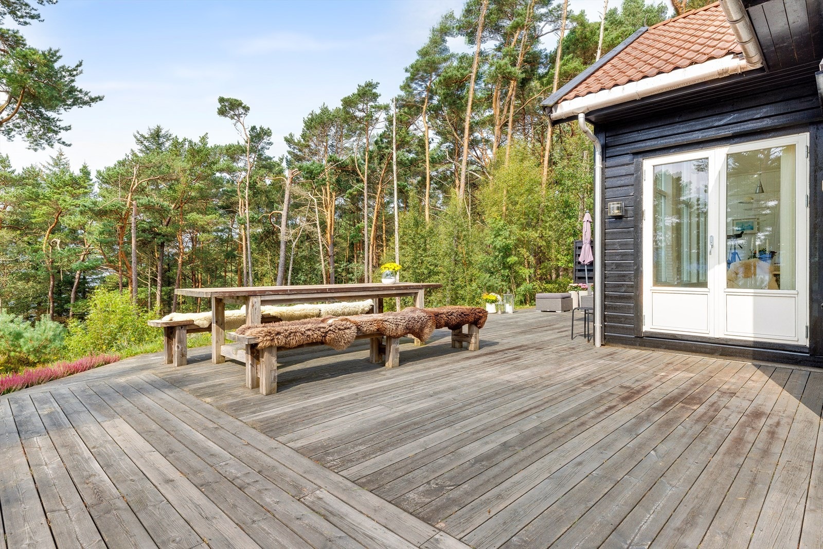 Hyttene ligger godt spredt her i Stokkavig og man har et trivelig miljø på hyttefeltet Galleribilde