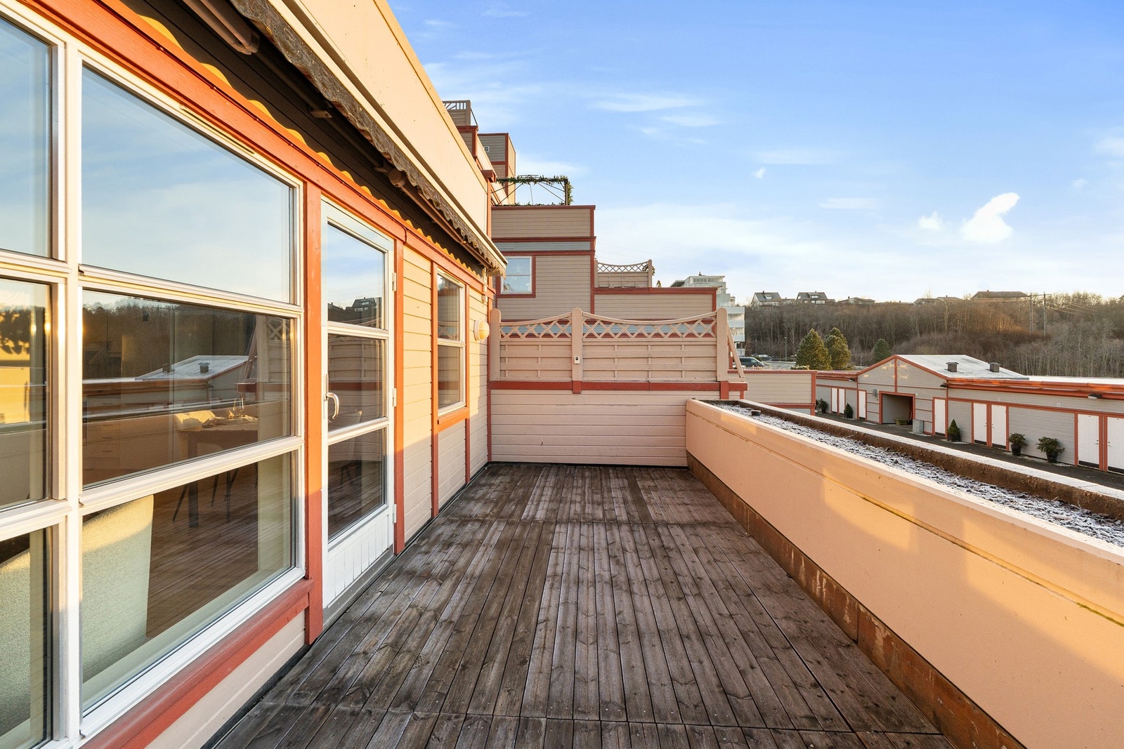 Balkongen er på 17,4m². Galleribilde