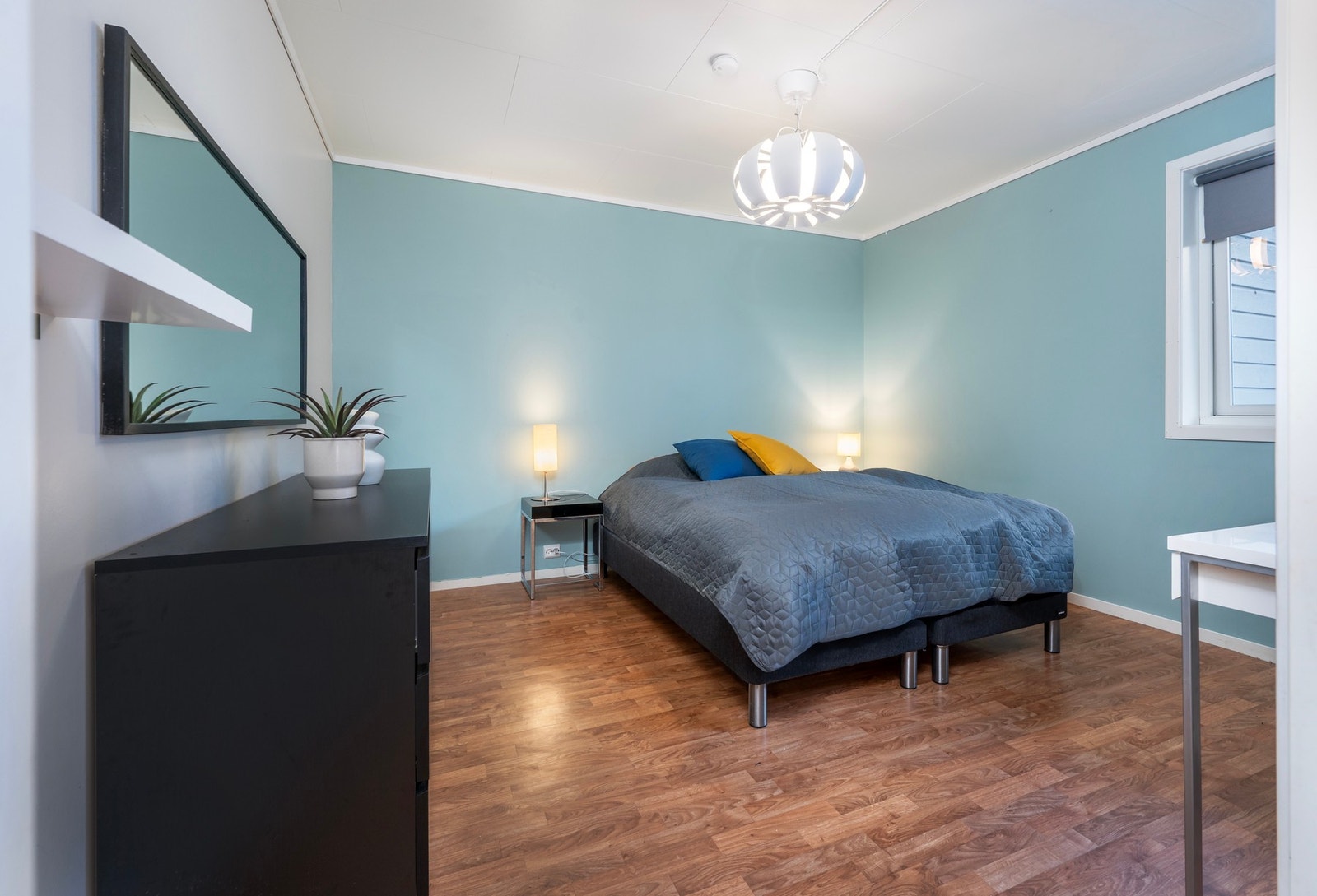 Hovedsoverom - romslig og godt soverom. Galleribilde