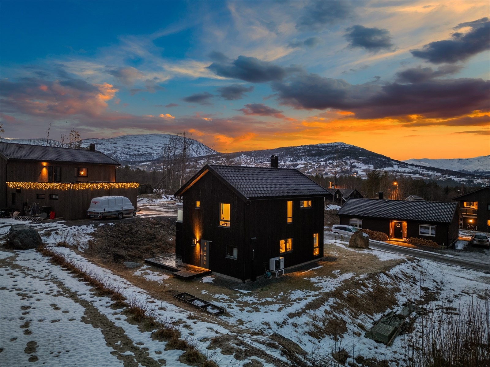 Boligen ligger i et familievennlig og rolig område. Galleribilde