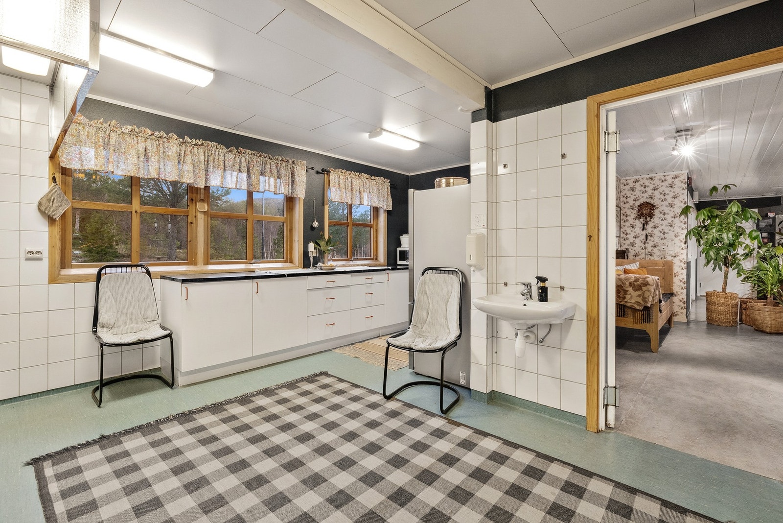 Opprinnelig storkjøkken som har blitt avdelt og noe ombygd Galleribilde