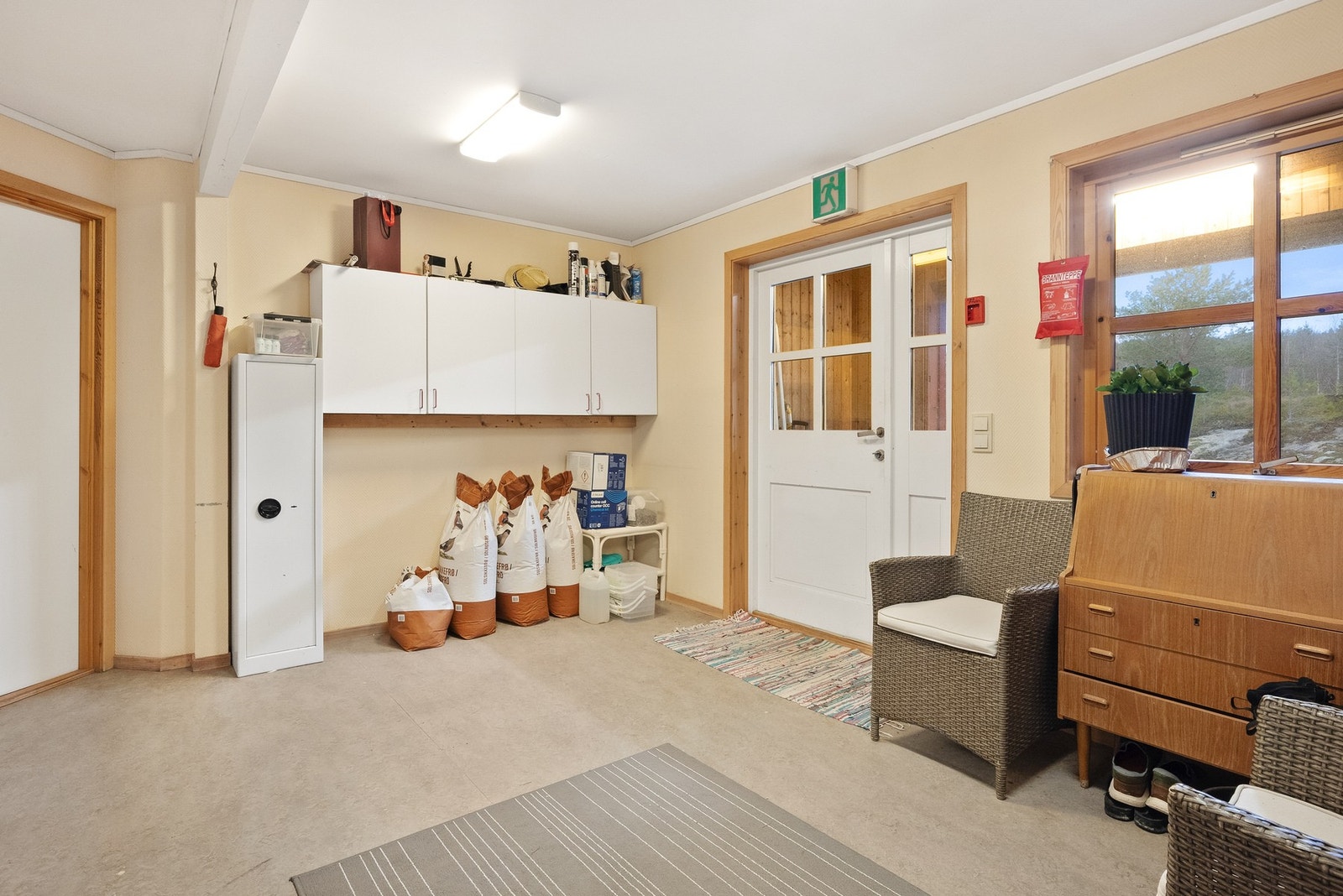 God plass for lagring Galleribilde