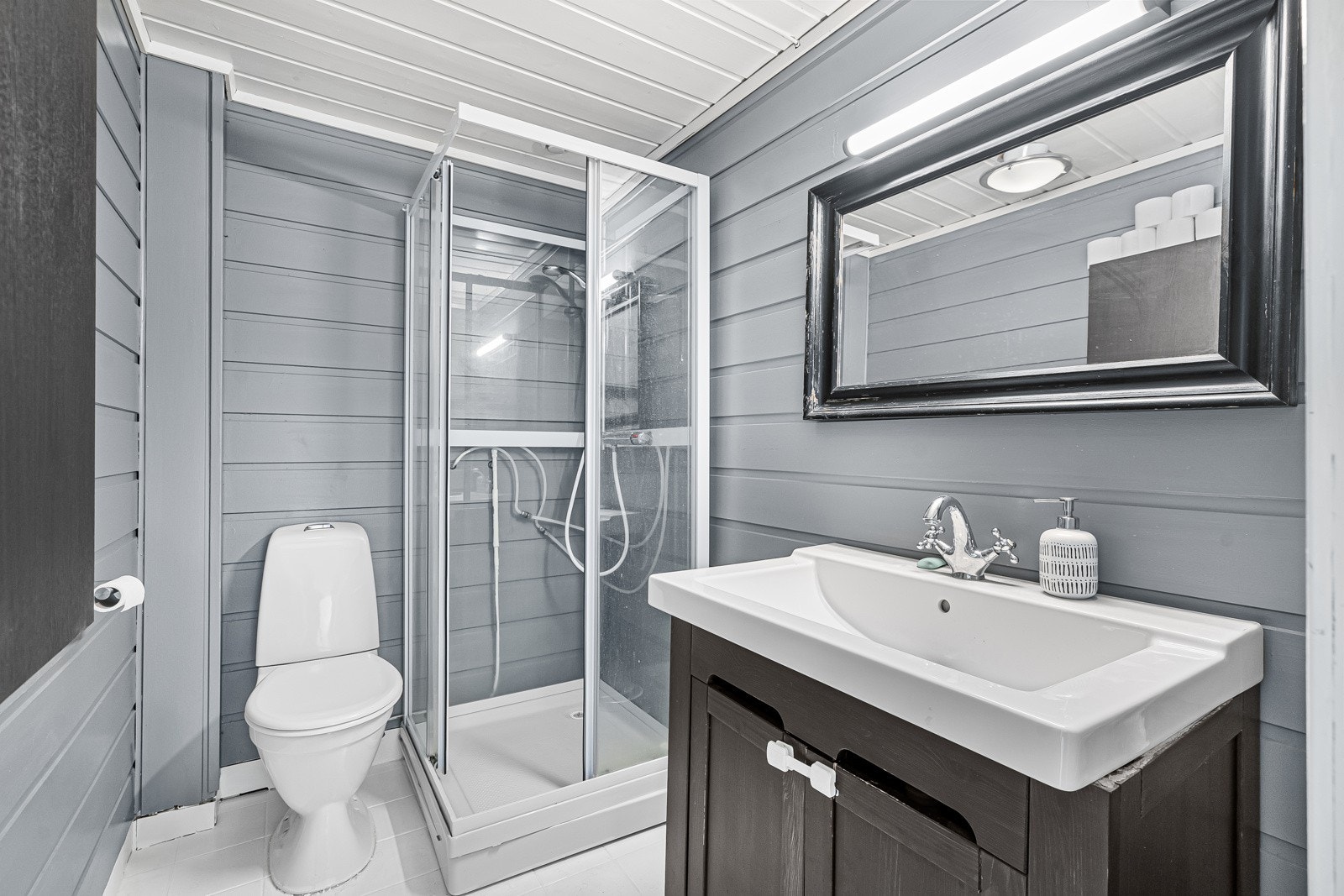 Bad i 1. etasje. Galleribilde