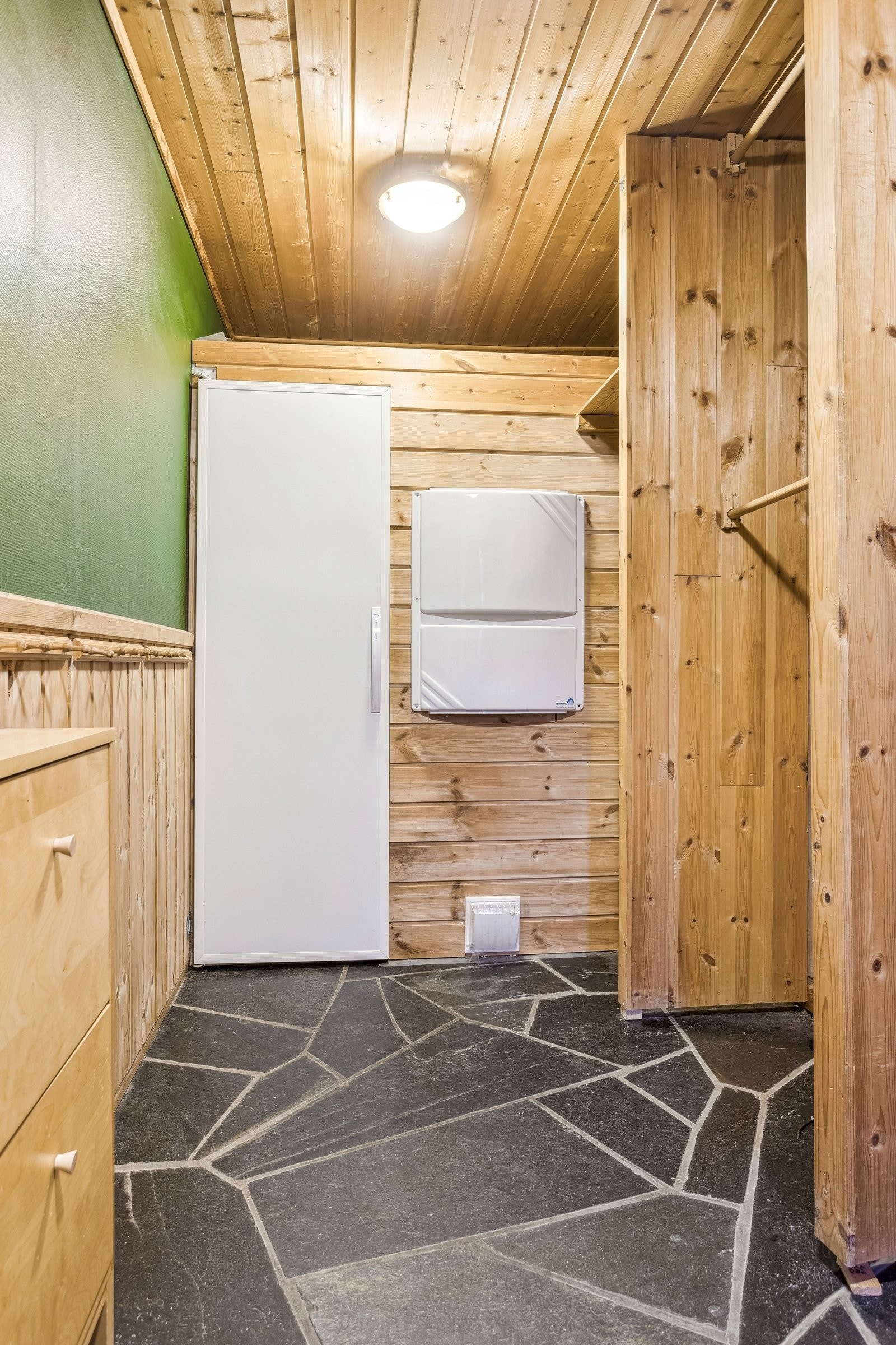 Entrè med kjølerom. Galleribilde