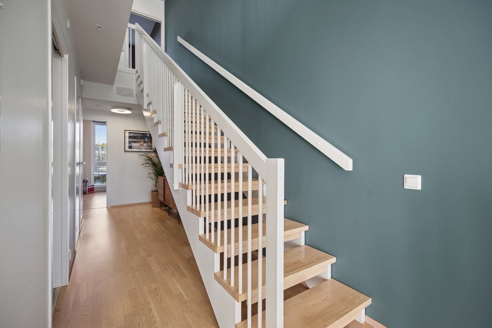 Her er det godt å komme hjem og hyggelig å ønske gjester velkommen Galleribilde