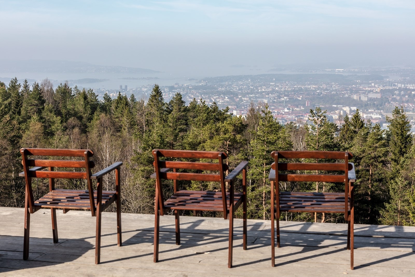På toppen av Grefsenkleiva ligger populære Grefsenkollen restaurant, en perfekt plass for å nyte utsikten, dagsutflukter, konserter og andre trivelige begivenheter Galleribilde