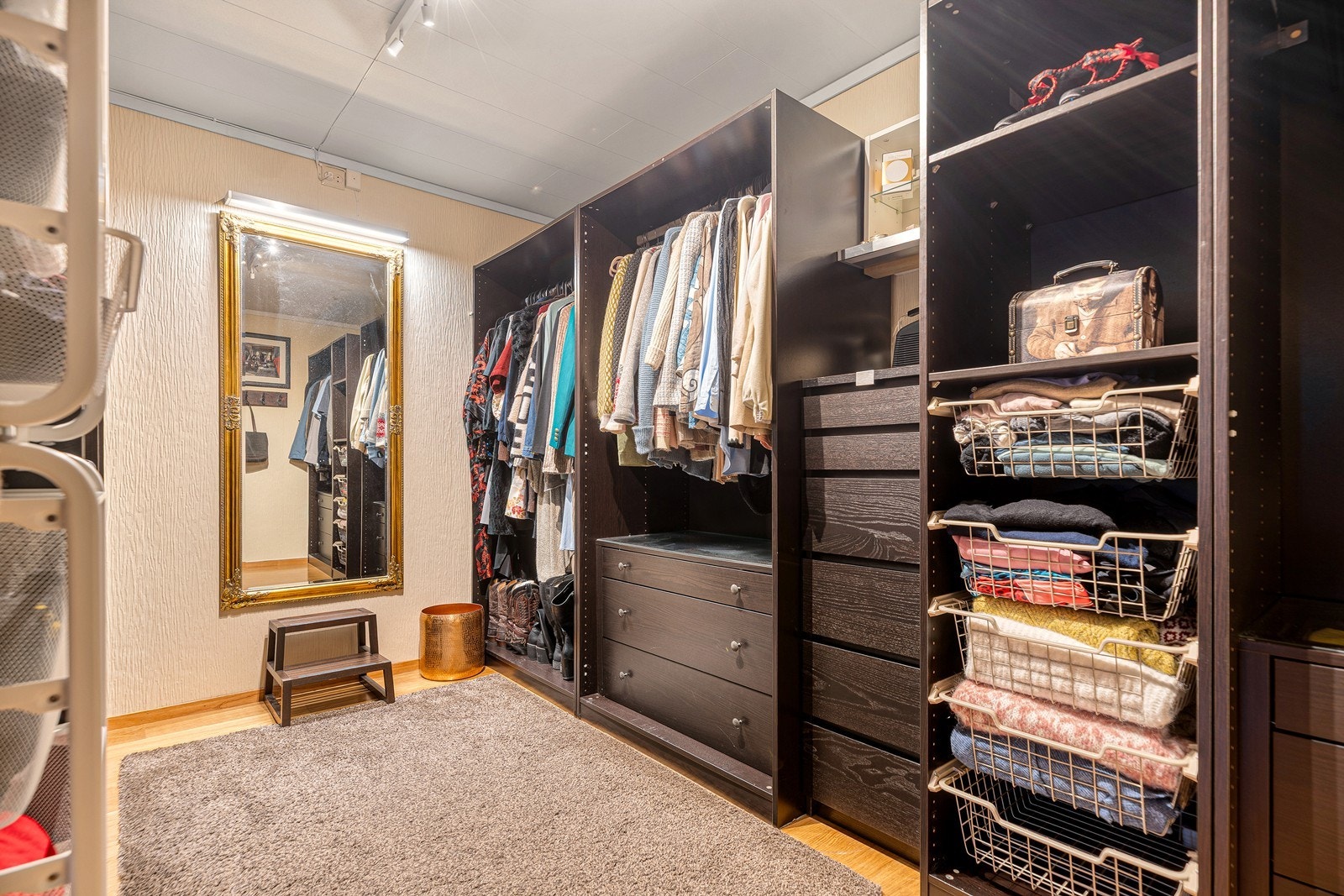 walk-in garderobe Galleribilde