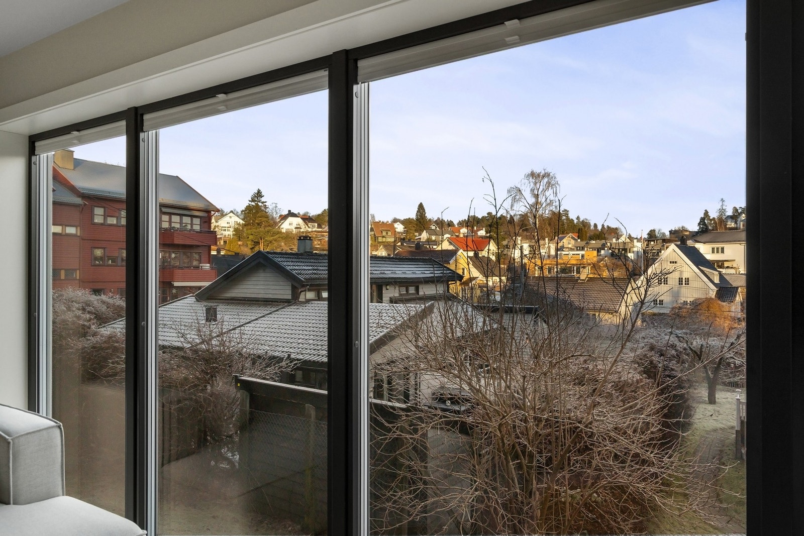 Hyggelig utsyn over nabolaget Galleribilde