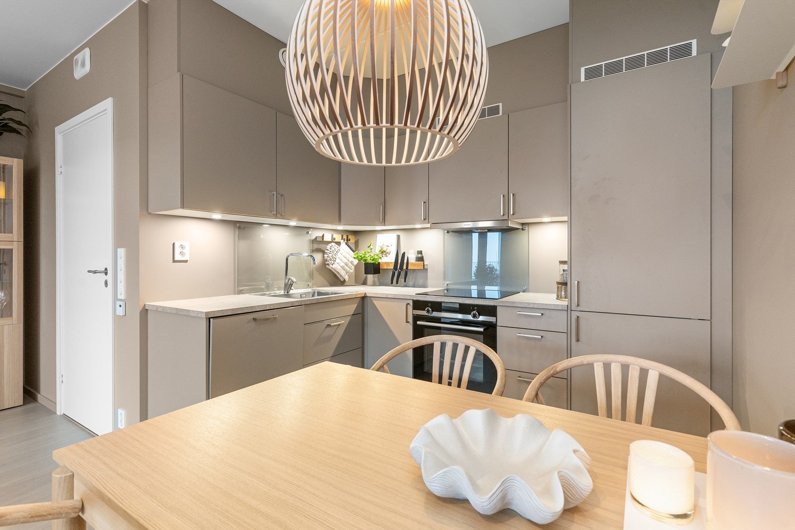 Plass til spisebord Galleribilde